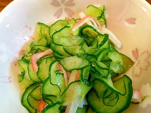 簡単おいしい！きゅうりとカニカマの酢の物